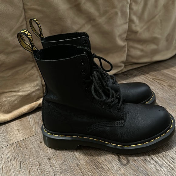 Doc Martens pascal boot Womens size 6 - Picture 2 of 5